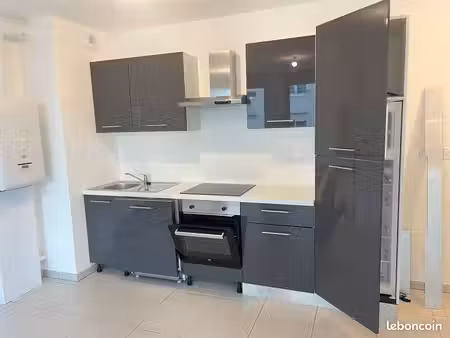 appartement t2 récent 43 5m² avec 1 chambre  balcon & option garage fermé