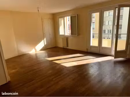 location appartement t2/t3 charpennes