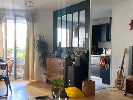 t3 entièrement meublé 66 m² | lyon 9 – valmy | grand balcon | garage box fermé | 200m du m