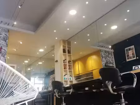 salon de coiffure 28 m² paris
