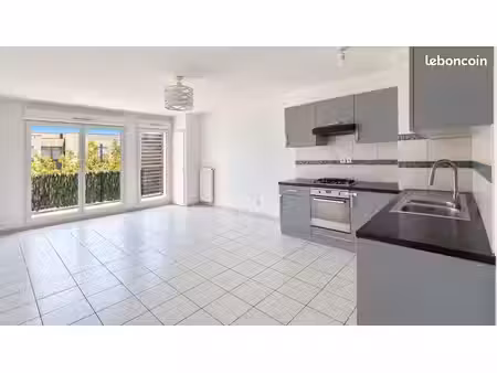 appartement 3 pièces 63 m²