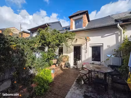 proche voltaire - charmante maison avec jardin de 85m2