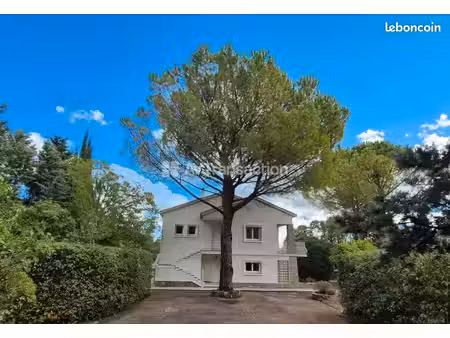 bien immobilier composé de 3 logements