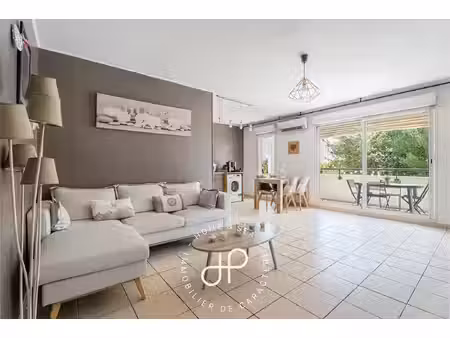 appartement marseille t4 - 82m2 - places de parking + garage