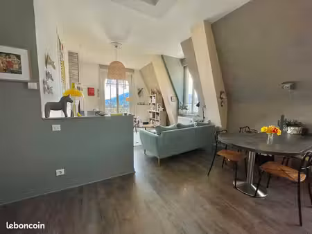 appartement dans maison de maitre