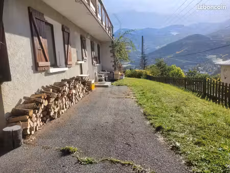 à louer à l'année – appartement meublé avec jardin  plein sud et belle vue