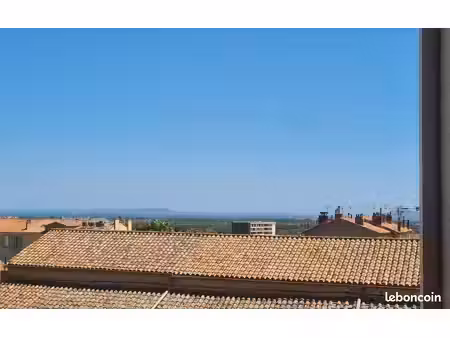 studio 26 m 2 avec jolie vue  4 ème  centre historique
