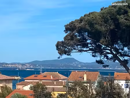 appat 3 pièces vue mer  résidence avec piscine