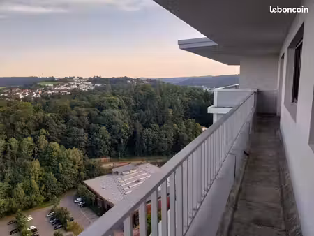 f2 lumineux de 40m² avec balcon  vue parc et charges tout compris