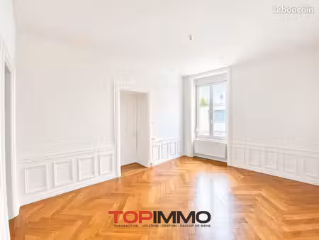appartement 3 pièces 74 m²