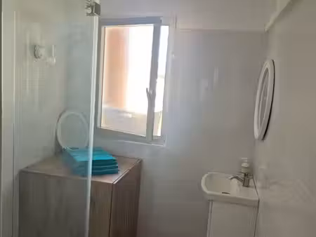 appartement t3 six fours plage