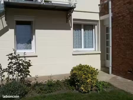 beau f2 rez chaussée 70 m2 (près du port plaisance)
