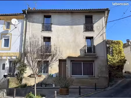 maison de village louée de 125 m² avec 4 chambres et terrains – fa (11260)
