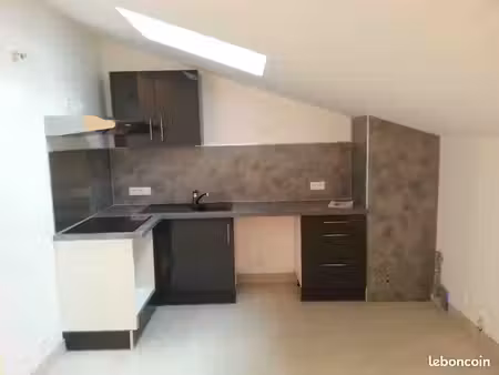 appart 2ème étage 36m² jean mathon pécourte clim