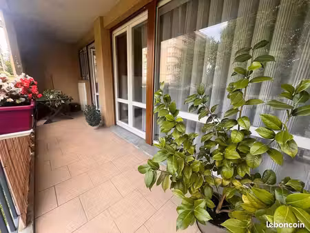 appartement 3 pièces 104 m²
