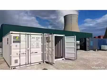 stockage sur parc / container maritime