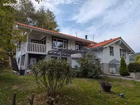 chalet 6 pièces 147 m²