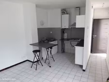 loue charmant t2 cœur de ville
