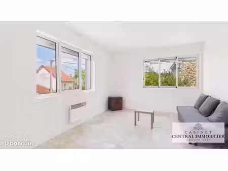 studio 1 pièce 24 m²