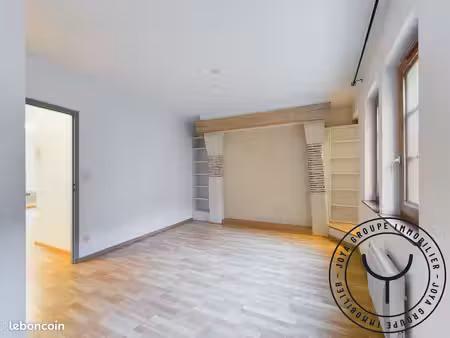 appartement 3 pièces 80 m²