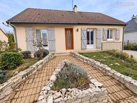 maison 105 m² – 4 chambres – terrain 726 m² – bourges aéroport / mbda