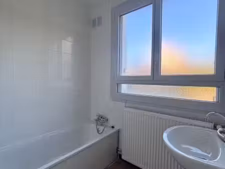 appartement 3 pièces 56 m²