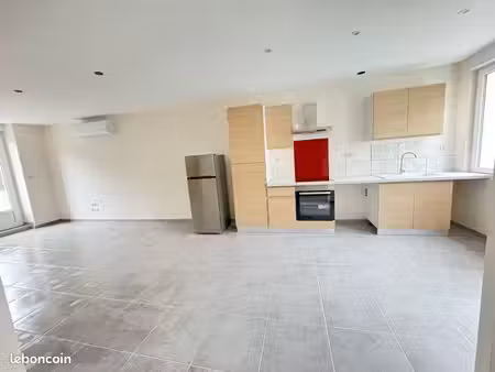 à louer – appartement de 70 m² avec terrain extérieur au calme