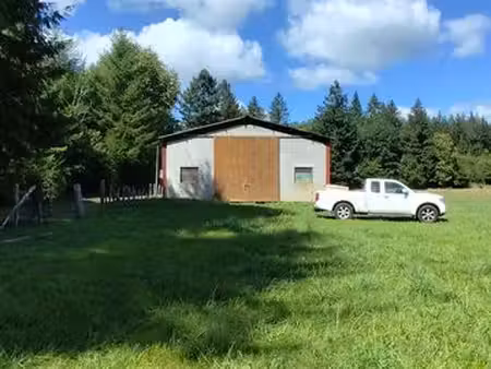 terrain agricole avec batiment