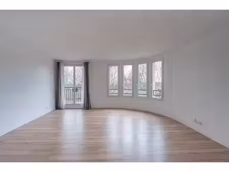 appartement 4 pièces 79 5 m² avec balcon et parking – pontoi