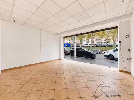 graville - local commercial avec sous-sol