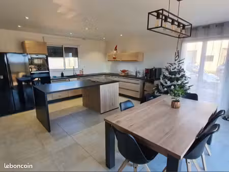 jolie maison