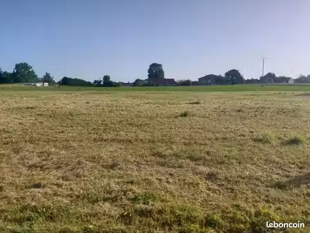 terrain constructible viabilisé 818 m² – labergement-lès-seurre