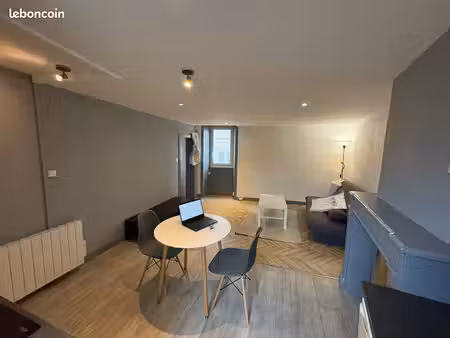 studio meublé 22 m² – vieille ville de cognac