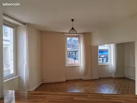 t4 lumineux de 85 m² – 3 chambres – centre-ville de lannion – 770 cc – sans frais d’agence