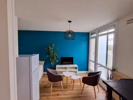 studio meublé de 25 m² avec balcon - quartier europe - proche université campus mazier - 1