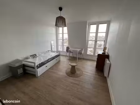 t1 bis - meublé rénové avec parking – saint-brieuc notre-dame