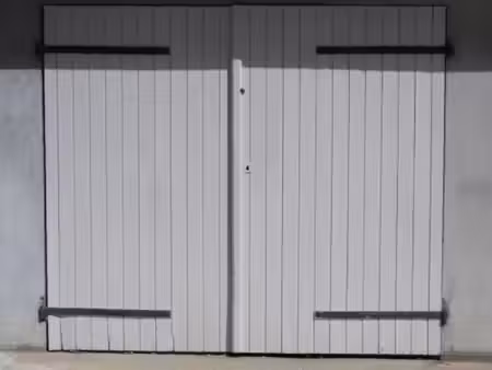 grand garage fermé