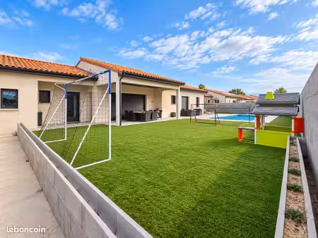 villa 4 chambres avec piscine