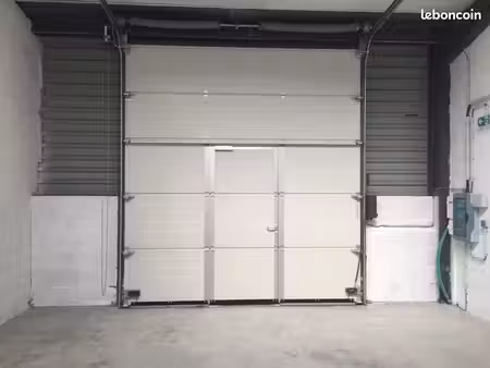 local professionnel - entrepot - dépot – batiment = 106 m2