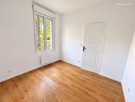 immeuble 10 pièces 212 m²