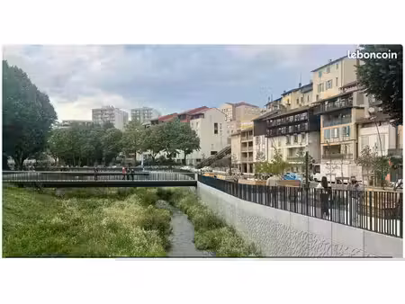 superbe t2 meublé avec garage – place de la presle