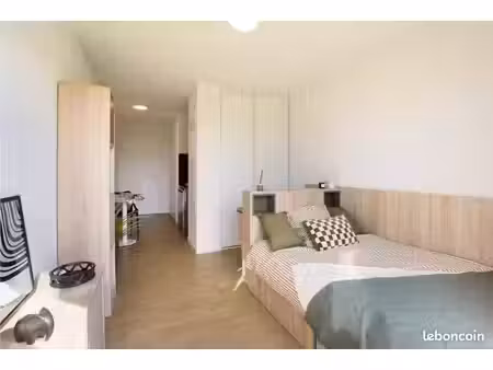 studio 1 pièce 21 m²