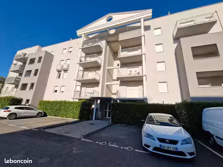 appartement t2 de 45 m² avec balcon et parking privé