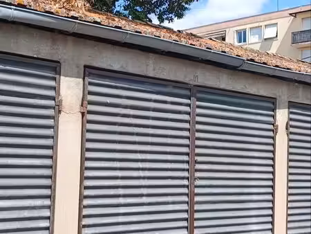 garage - box 15 m2 hyper centre