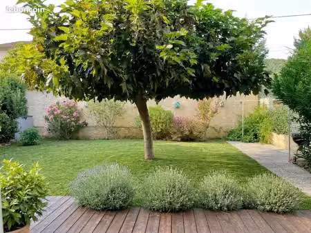 maison t3/t4 (surface utile : 108m - 88 m2 habitable) entièrement rénovée et climatisée su