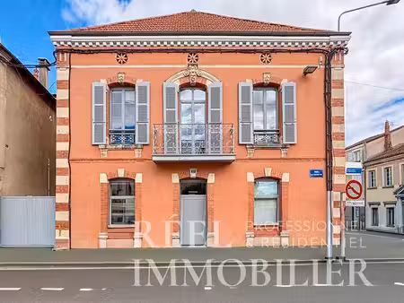 bureaux 225 m² auch