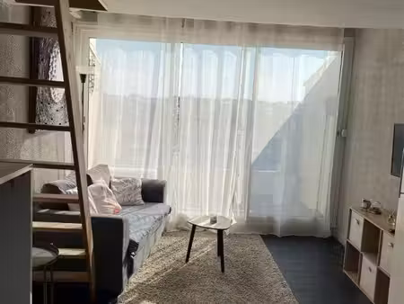 ? le cap d’agde – studio meublé avec mezzanine et balcon