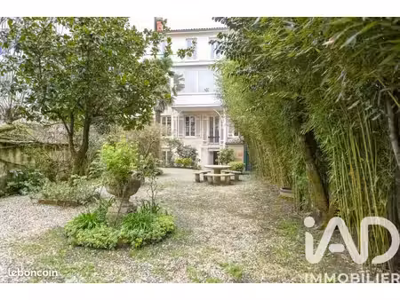 maison 11 pièces 273 m²