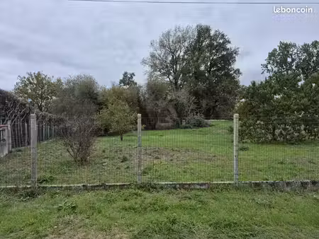 terrain 972 m² coutras