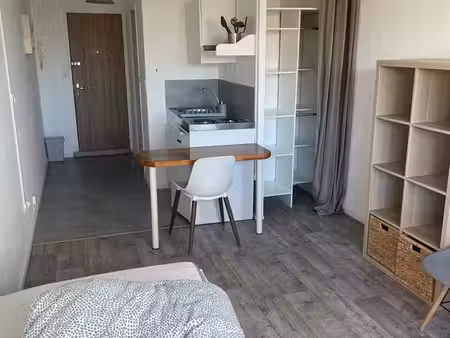 studio 20m² - tranchée - disponible immédiatement